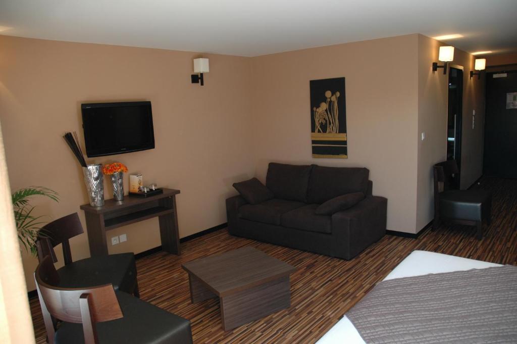 Bhb Hotel Bagnols-sur-Cèze Quarto foto