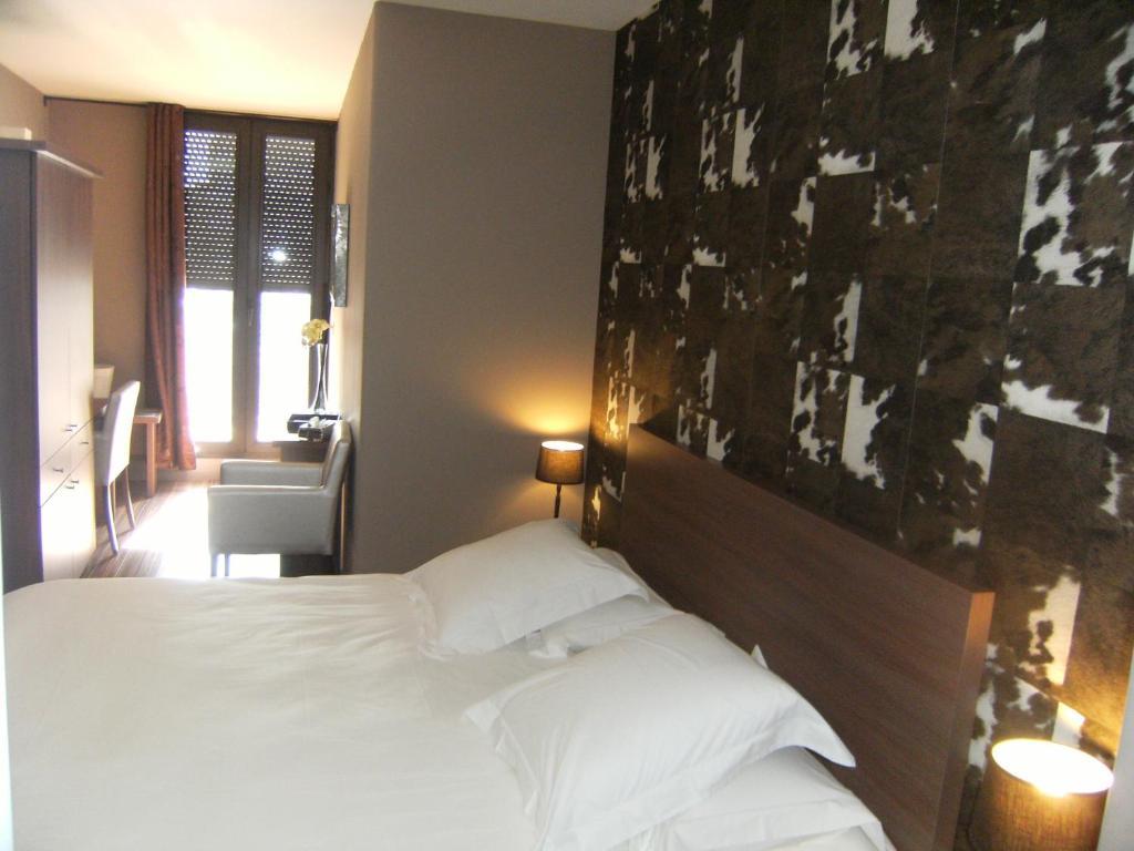 Bhb Hotel Bagnols-sur-Cèze Exterior foto